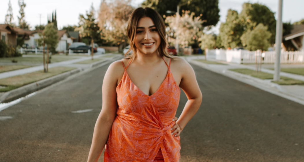 fashion tips for bigger boobs